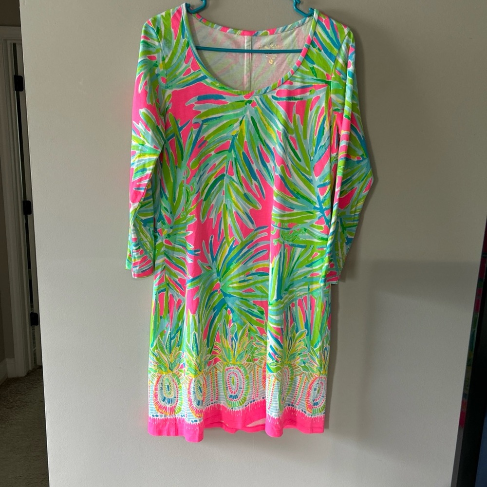 NWOT Lilly Pulitzer Pastel Stripe & Swirl Print Top with Gold Logo